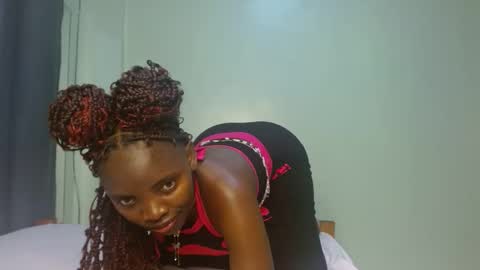 Snapshot of cute_lorna chatting on 04.01.26 cute_lorna online show from 04.01.26