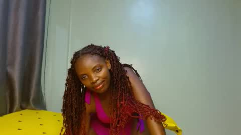 Snapshot of cute_lorna chatting on 04.15.26 cute_lorna online show from 04.15.26