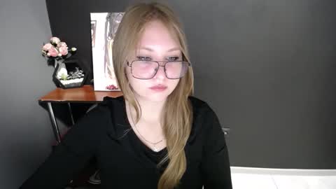 Veronica online show from 10.10.25