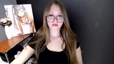 Snapshot of cute_minx chatting on 06.09.26 Veronica online show from 06.09.26