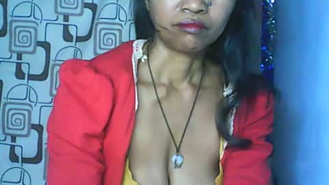 Snapshot of cute_moll chatting on 07.05.26 murielle online show from 07.05.26