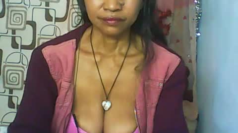 Snapshot of cute_moll chatting on 07.18.26 murielle online show from 07.18.26