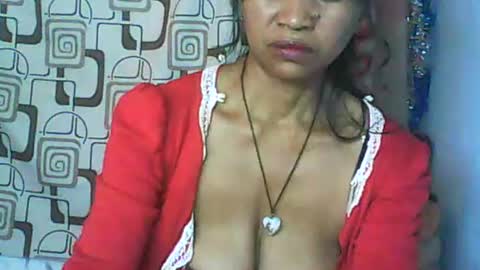 Snapshot of cute_moll chatting on 07.29.26 murielle online show from 07.29.26