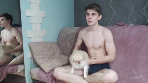 Snapshot of cute_oliver chatting on 02.17.25 Oliver online show from 02.17.25