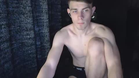 Snapshot of cute_oliver chatting on 10.26.25 Oliver online show from 10.26.25