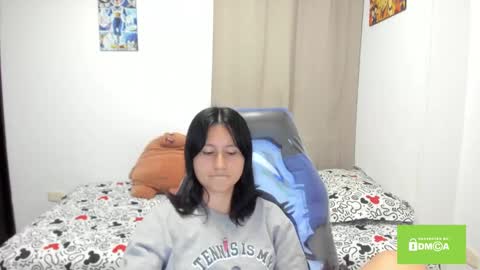 Snapshot of cute_rouss chatting on 11.19.25 ROUSS online show from 11.19.25