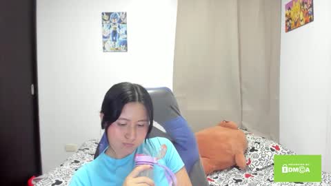 Snapshot of cute_rouss chatting on 11.25.25 ROUSS online show from 11.25.25