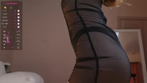  Hey im Kristina Thank you for your support  online show from 02.17.25