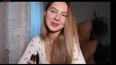 Hello Im Alisa Thank you for all the support  online show from 04.18.26