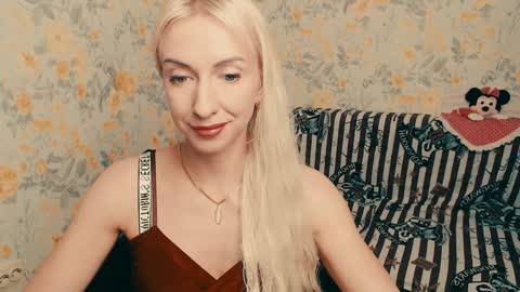 cute_smile_shy online show from 12.03.24