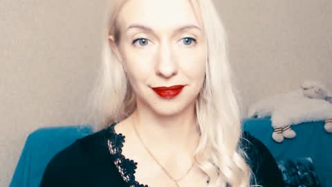 cute_smile_shy online show from 12.26.24