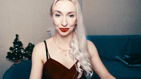 cute_smile_shy online show from 01.05.25