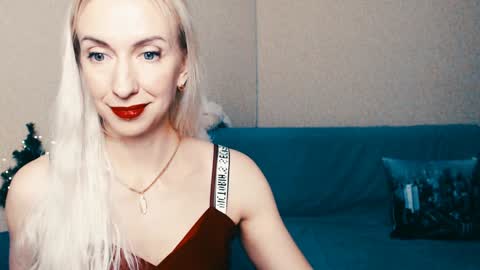 cute_smile_shy online show from 01.07.25