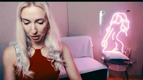 cute_smile_shy online show from 09.13.25