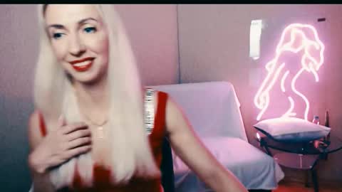 cute_smile_shy online show from 09.18.25