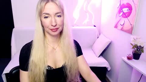 cute_smile_shy online show from 03.19.26