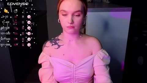 Snapshot of cute_summer_breathe chatting on 12.08.24 Sue online show from 12.08.24