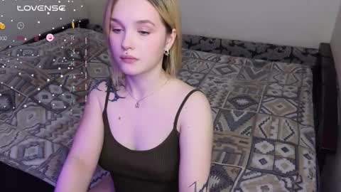 Snapshot of cute_summer_breathe chatting on 02.20.26 Sue online show from 02.20.26