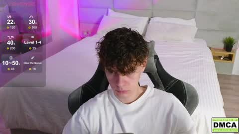 Snapshot of cute_thomas chatting on 12.01.24 Thomas - online show from 12.01.24