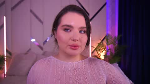 Snapshot of cuteamberr chatting on 11.28.25 Amber online show from 11.28.25