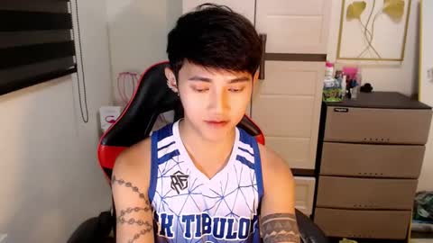 Snapshot of cuteasiancock98 chatting on 04.25.26 Steph online show from 04.25.26
