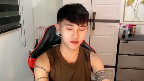 Snapshot of cuteasiancock98 chatting on 05.20.26 Steph online show from 05.20.26
