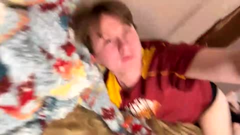 Snapshot of cuteboii29 chatting on 01.11.26 cuteboii29 online show from 01.11.26