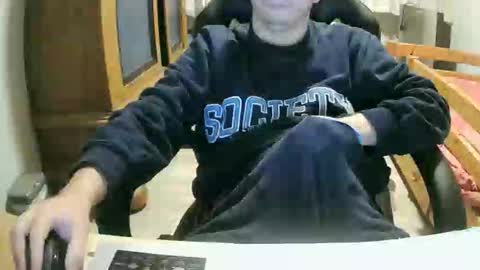 Snapshot of cuteboy090 chatting on 09.21.25 Cuteboy090 online show from 09.21.25