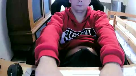 Snapshot of cuteboy090 chatting on 11.03.25 Cuteboy090 online show from 11.03.25