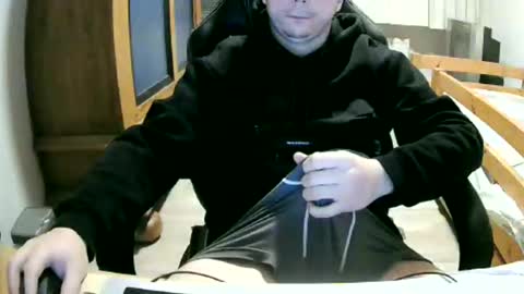 Snapshot of cuteboy090 chatting on 02.18.26 Cuteboy090 online show from 02.18.26