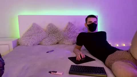 Tory and Leon online show from 09.24.25