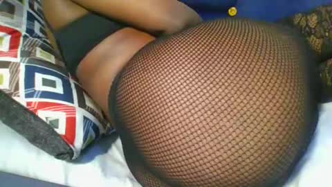 Snapshot of cutedolly12 chatting on 11.13.25 cutebby12 online show from 11.13.25