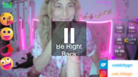 Snapshot of cuteee_kitty chatting on 10.07.25 Kitty online show from 10.07.25