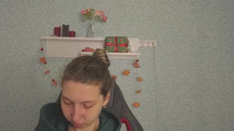 Elli online show from 01.12.26