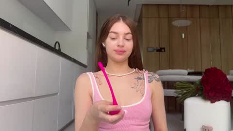 Elsa online show from 02.06.25