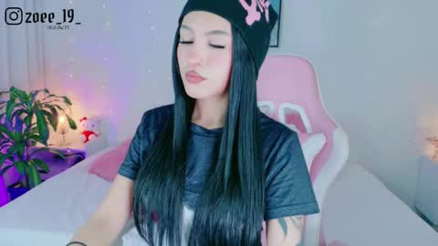 Zoe  online show from 03.17.26