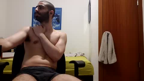 cuteguy52 online show from 06.11.26
