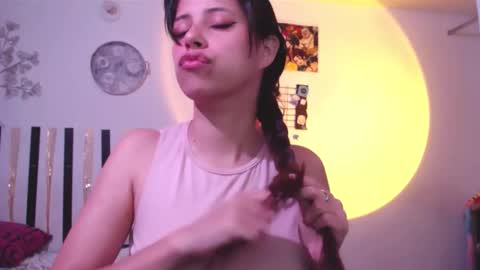 Snapshot of cutehaome chatting on 02.13.26 haome online show from 02.13.26