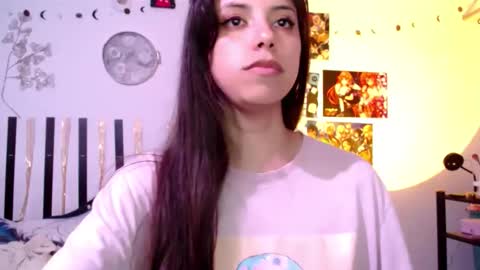 Snapshot of cutehaome chatting on 03.22.26 haome online show from 03.22.26