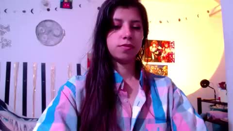 Snapshot of cutehaome chatting on 03.23.26 haome online show from 03.23.26