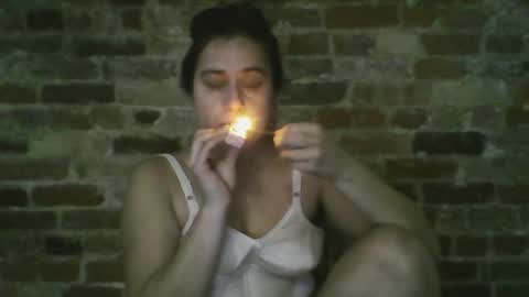 Snapshot of cutepiggy123_oink chatting on 10.27.25 cutepiggy123_oink online show from 10.27.25