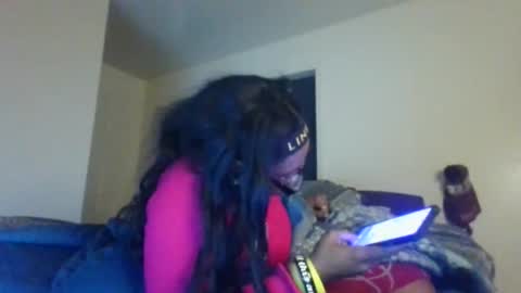 mary mack online show from 10.28.25