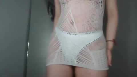 Snapshot of cutesophia11 chatting on 01.14.25 sophia online show from 01.14.25