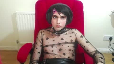 Snapshot of cutest_princess chatting on 11.01.25 cutest_princess online show from 11.01.25