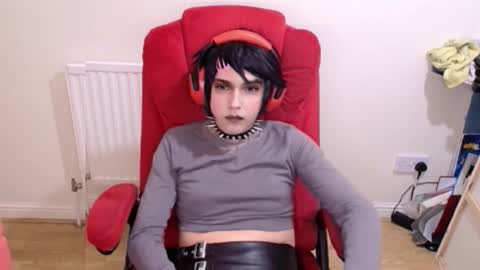 Snapshot of cutest_princess chatting on 11.29.25 cutest_princess online show from 11.29.25