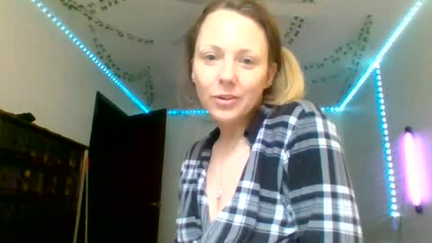 cuteycourtney2224 online show from 06.18.26