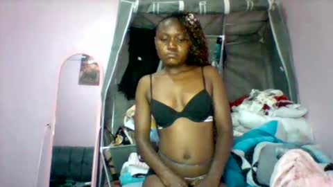 cutezola online show from 11.24.25