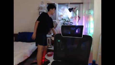 Neil Taylor online show from 12.02.25