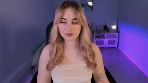  Your Louise  follow me  online show from 12.04.24