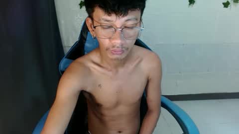 Snapshot of cutie_mico chatting on 09.12.25 cutie_mico online show from 09.12.25